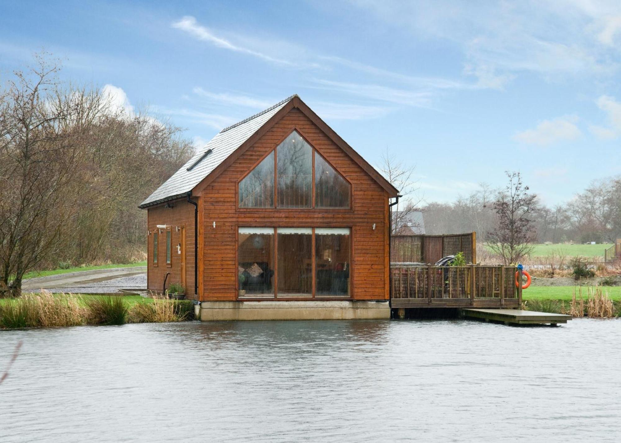 Anglesey Lakeside Lodges Menai Bridge Chambre photo