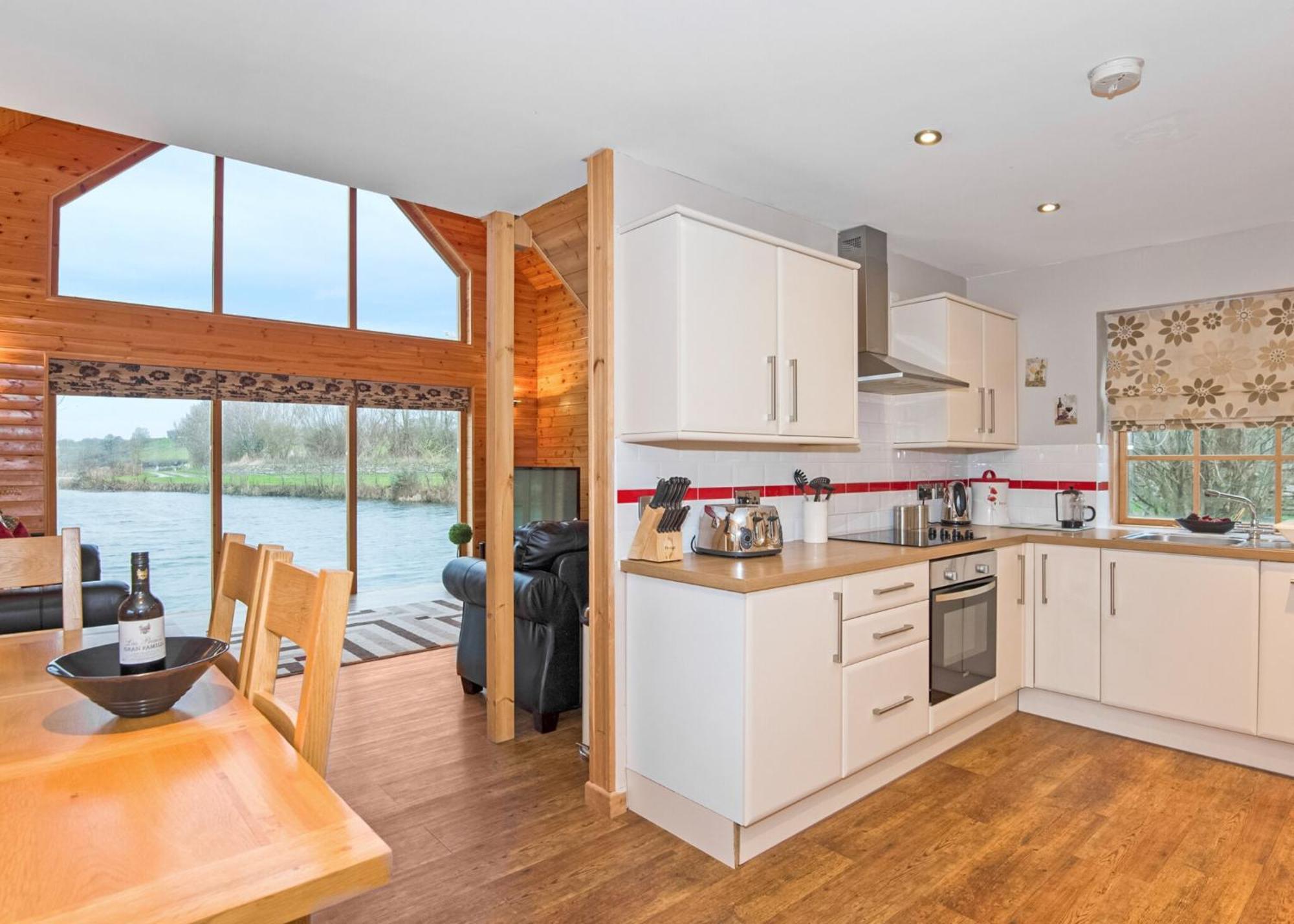 Anglesey Lakeside Lodges Menai Bridge Chambre photo